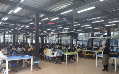 实践赋能科技梦 广州工商学院网络工程学子赴粤嵌基地开展项目实训